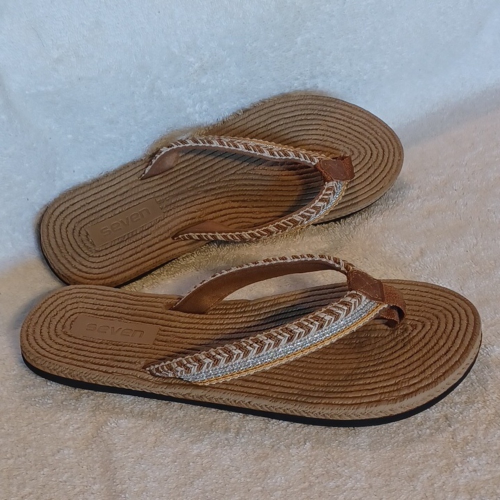 Seven Sandals flip flops women's size 6